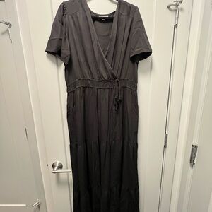 Knox Rose Charcoal Tiered Maxi Dress